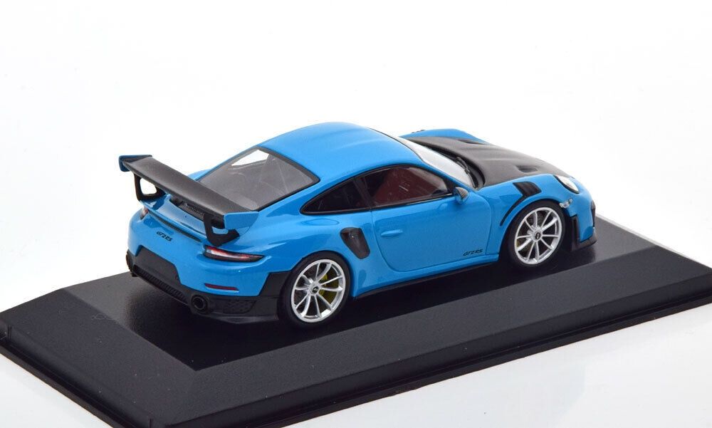 Minichamps 1:43 porsche 911 GT2 RS 2018