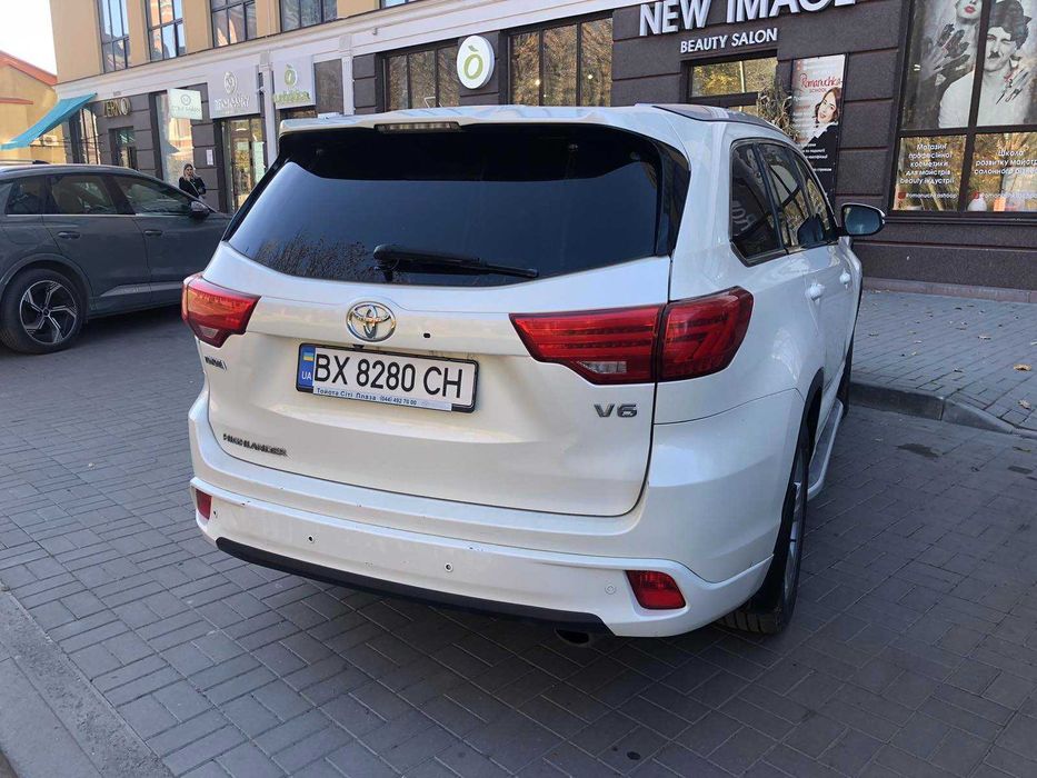 Toyota Highlander 3.5 2014 рік