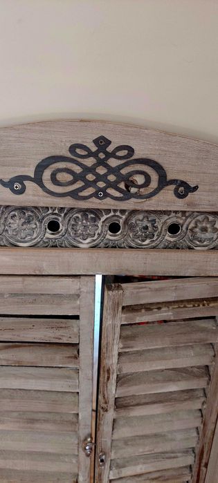 Wyjątkowe, unikatowe lustro wiszące w stylu retro