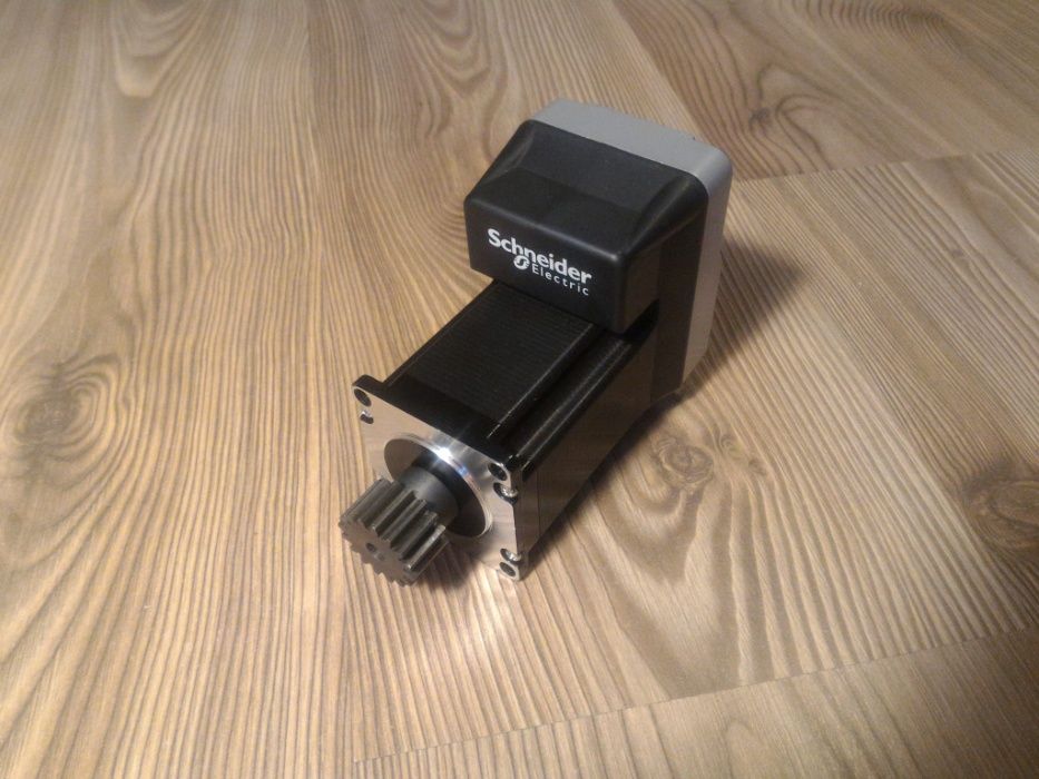 Schneider silnik krokowy / serwonapęd Lexium Mdrive 1.44Nm