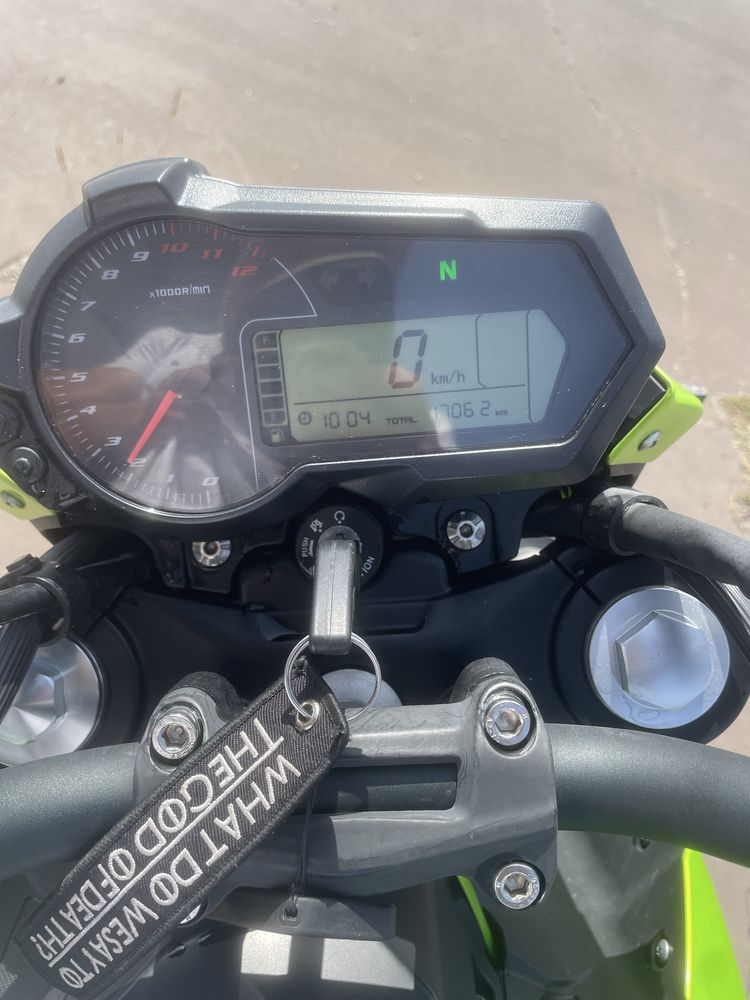 Benelli tnt 125