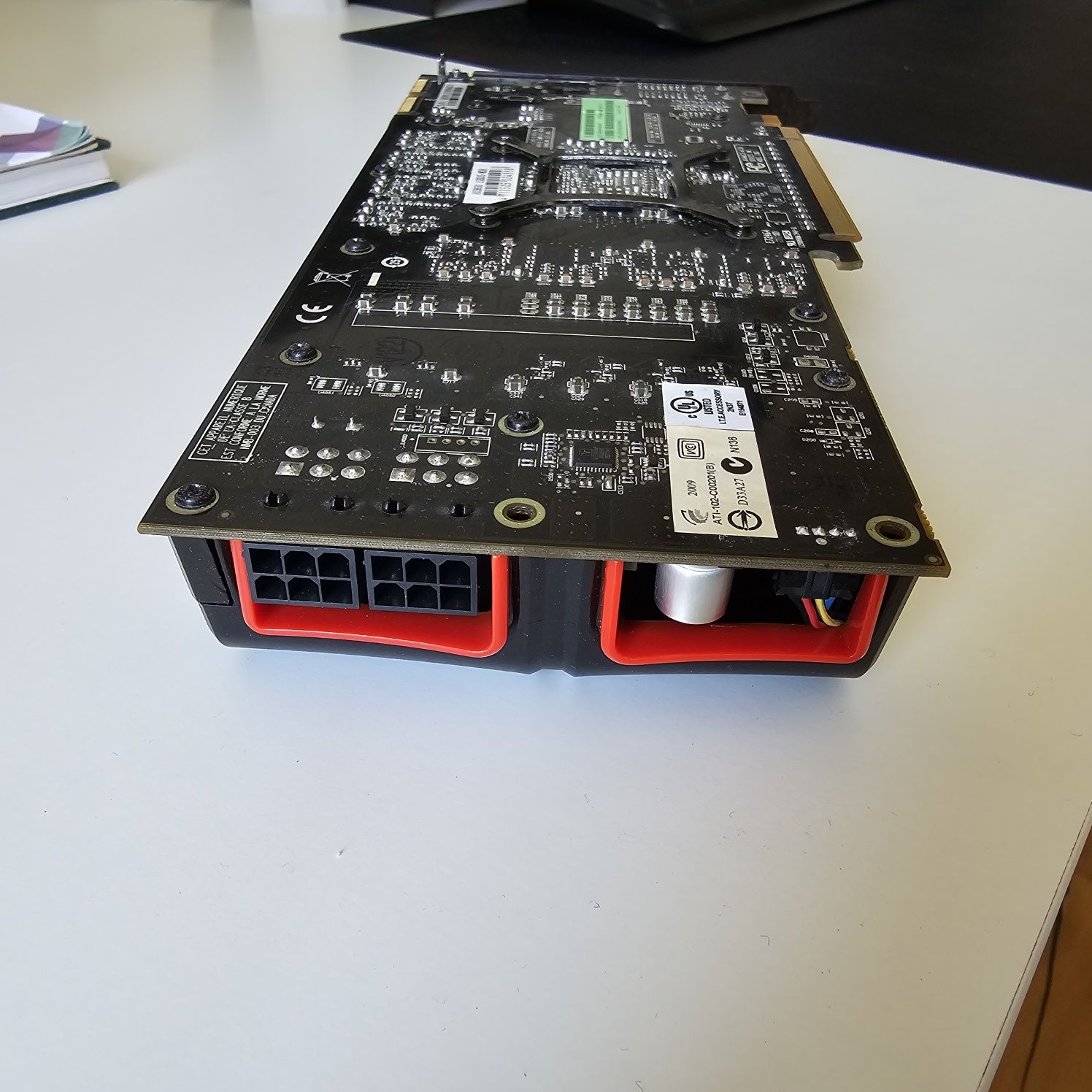 AMD ATI Radeon HD5850