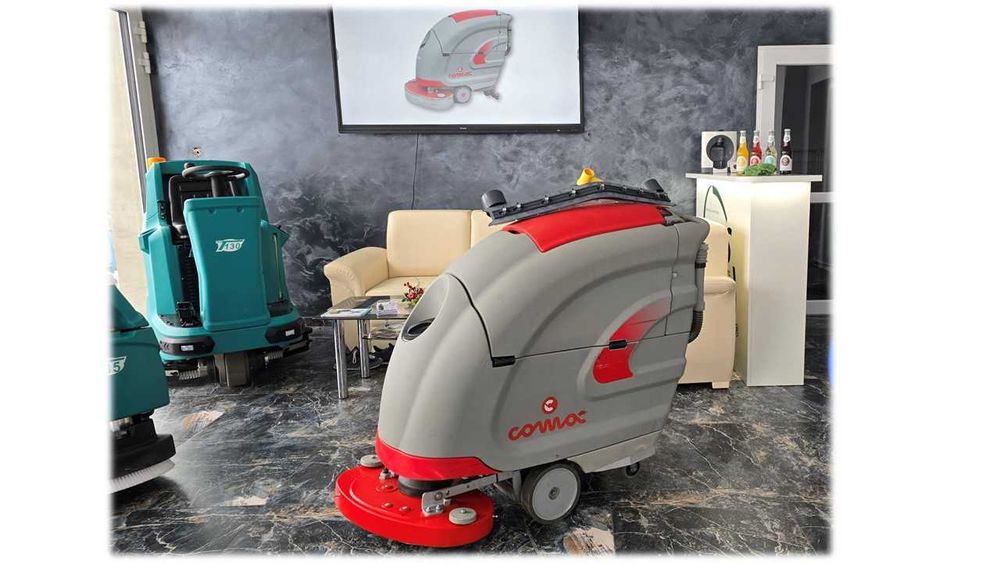 Szorowarka Comac Simpla55Bt z nowymi bateriami