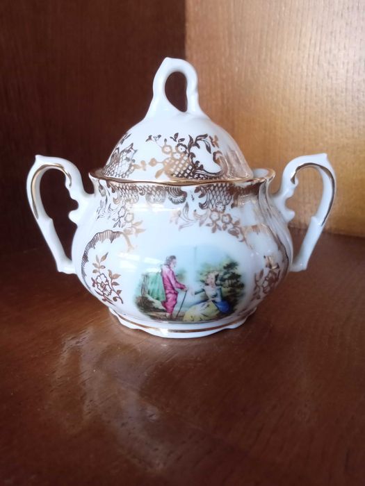 Serviço de Café em porcelana fina de luxo BERRY  - C.N Francesa