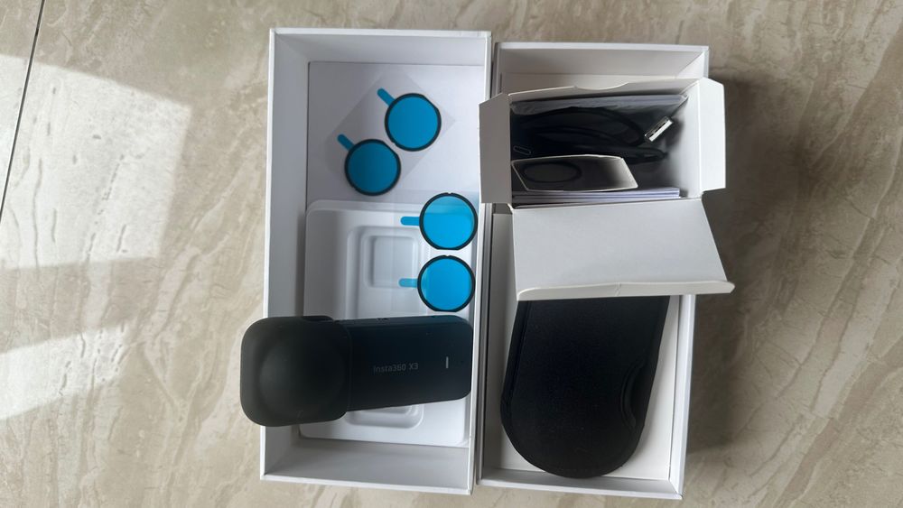 Камера Insta360 X3