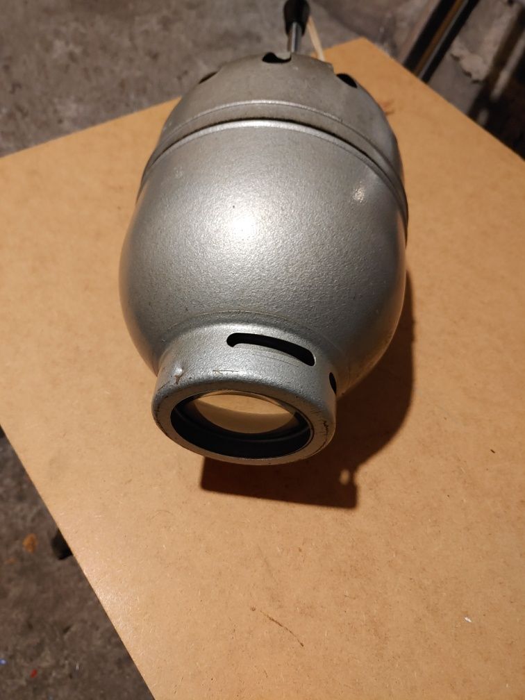 Stara lampa reflektor z soczewką