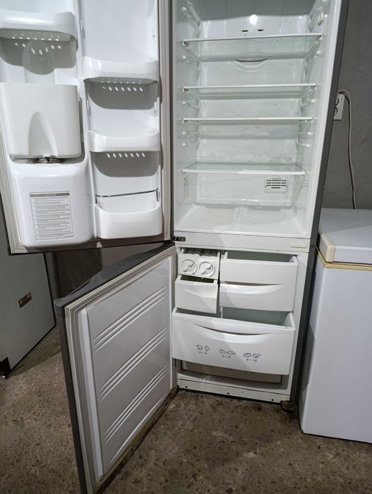 Продам холодильник
