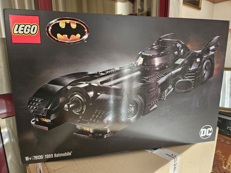 Lego 76139 Batmobile 1989