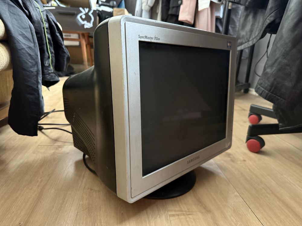 Monitor CRT Samsung SyncMaster 793DF 17″ – sprawny, retro, VGA
