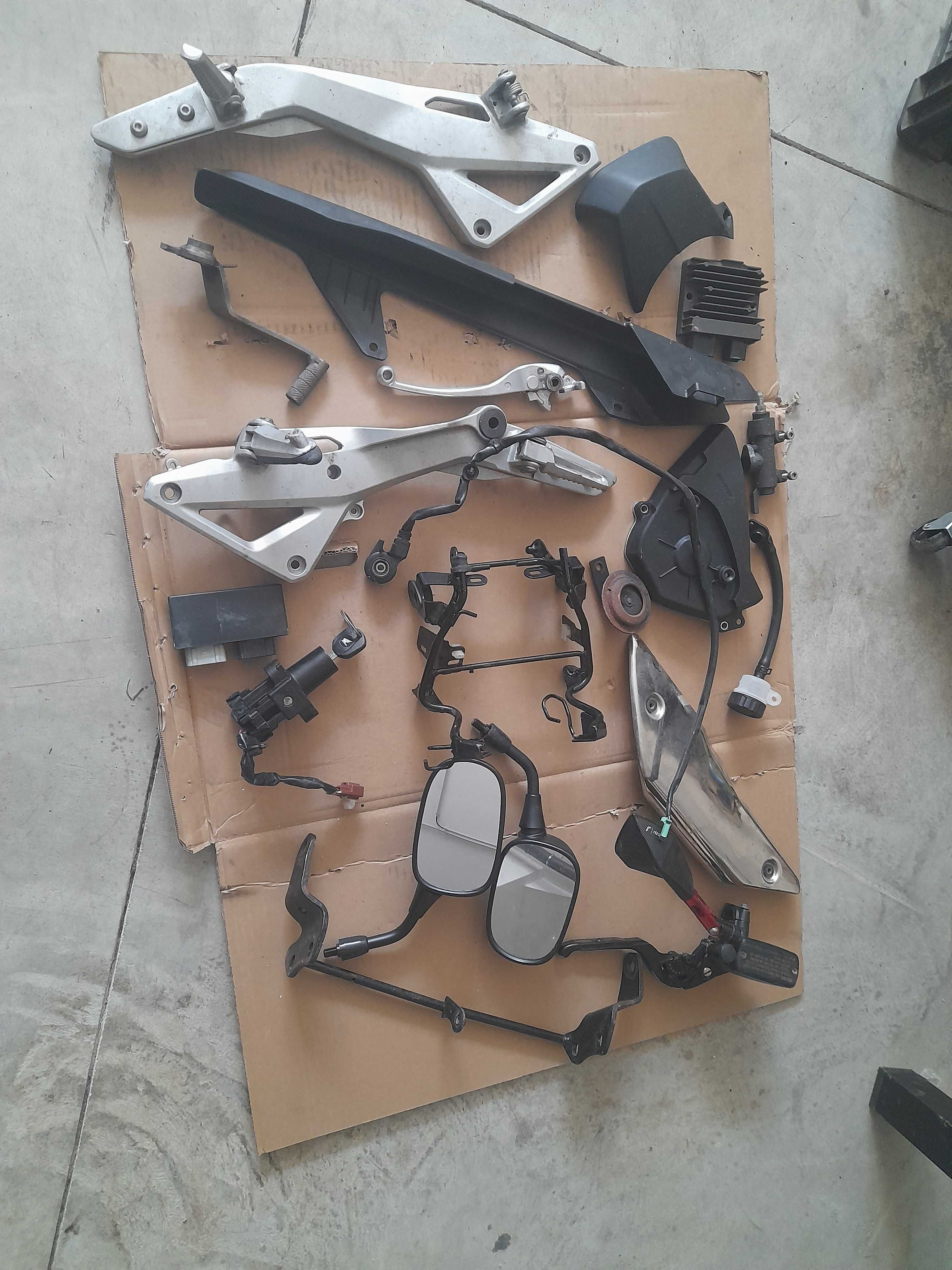 Material honda hornet 600
