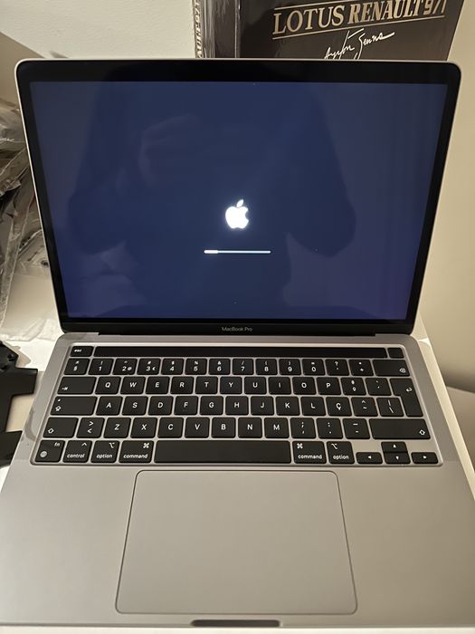 MacBook Pro 1M 2020