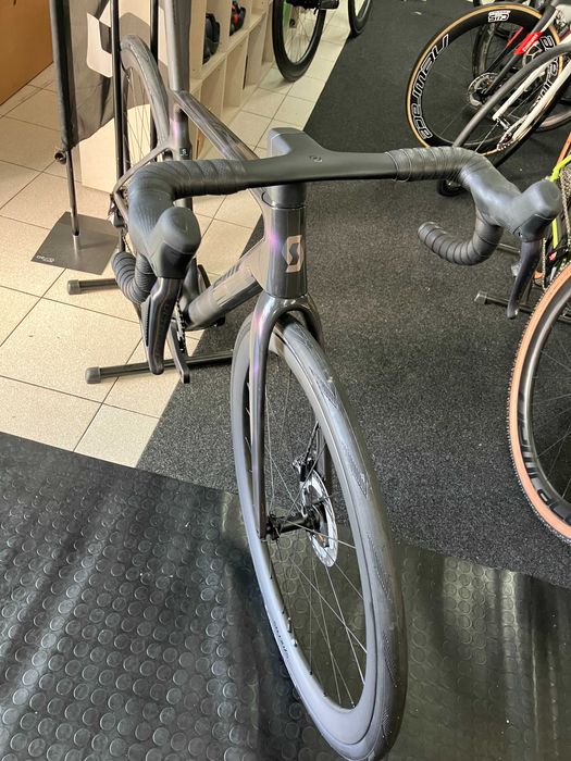 SCOTT ADDICT RC 10