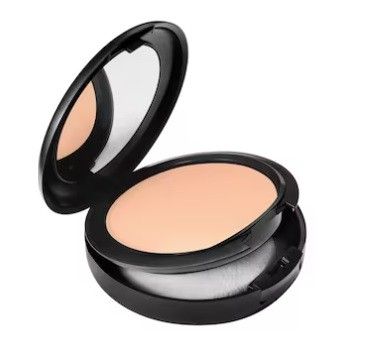 MAC Studio Fix Powder + Foundation 15g. NW20