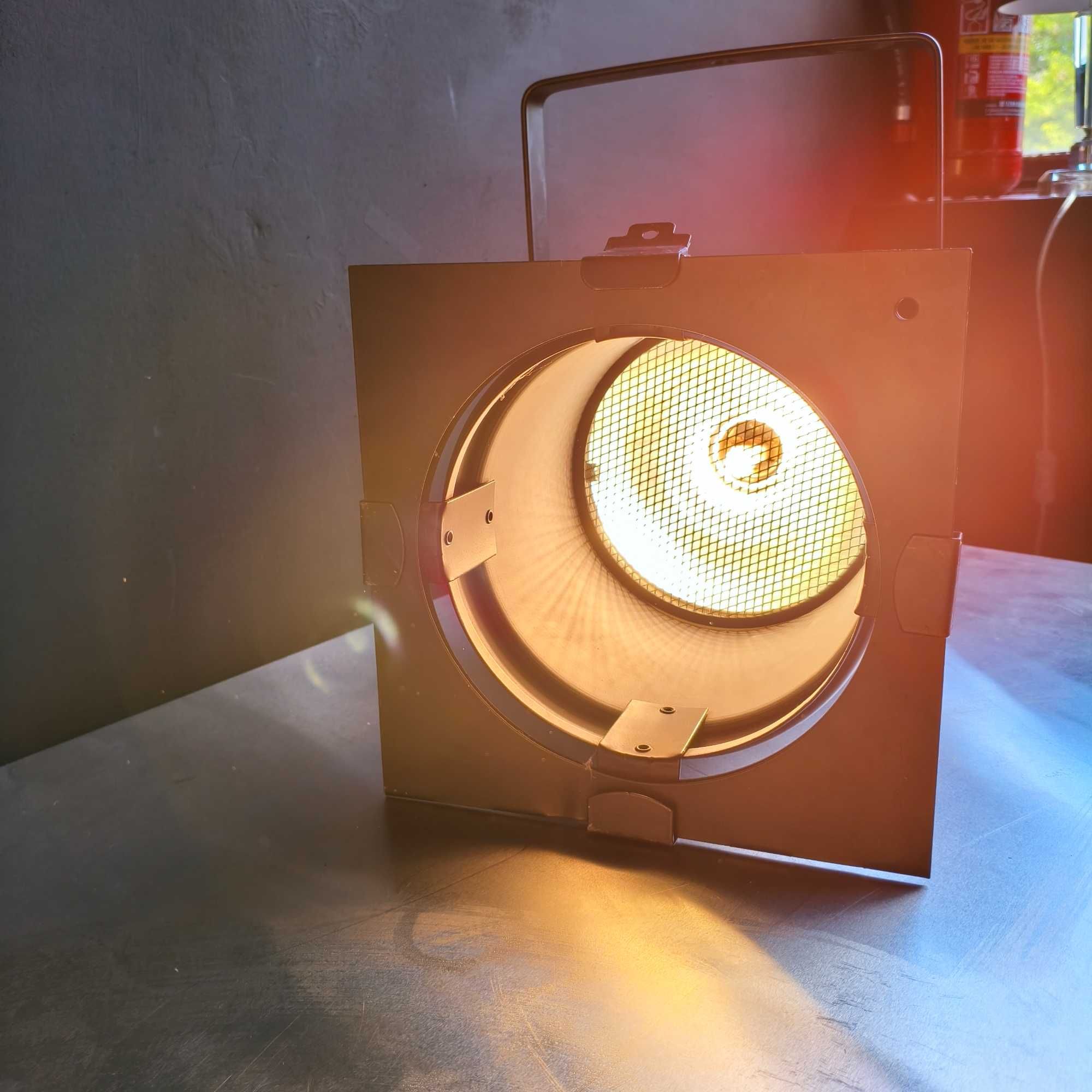 Relfektor PAR64 Showtec z lustrem - 1 sztuk / 10 sztuk