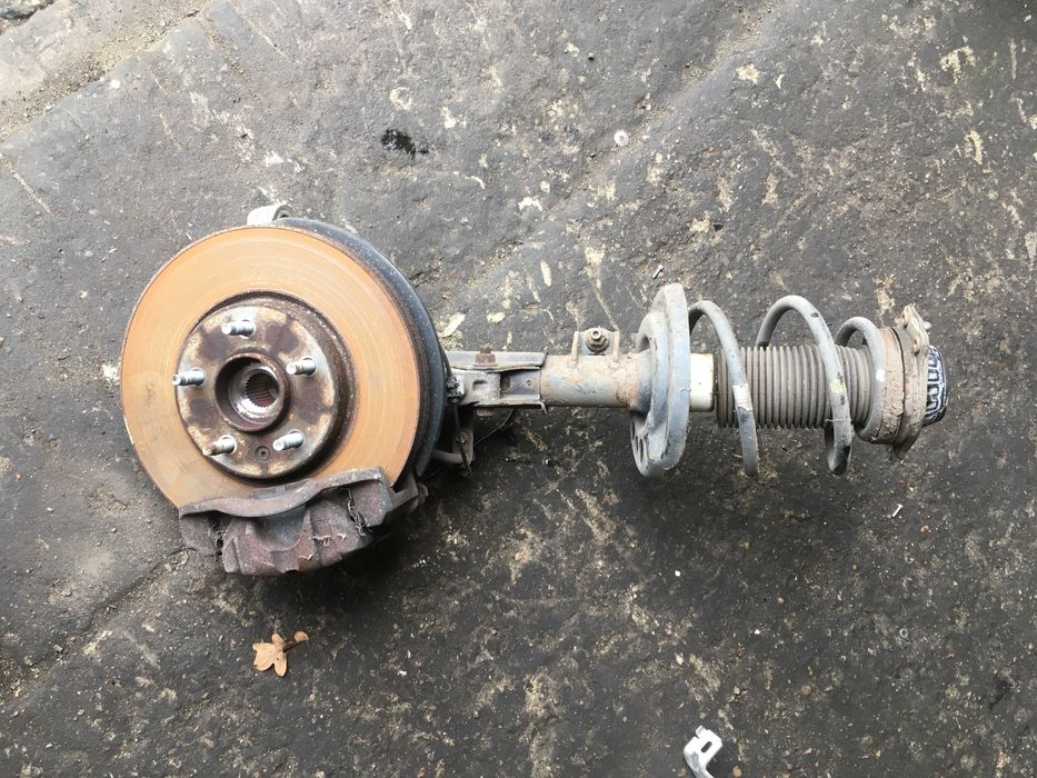Opel Insignia B Macpherson piasta zwrotnica amortyzator Noga Prawa