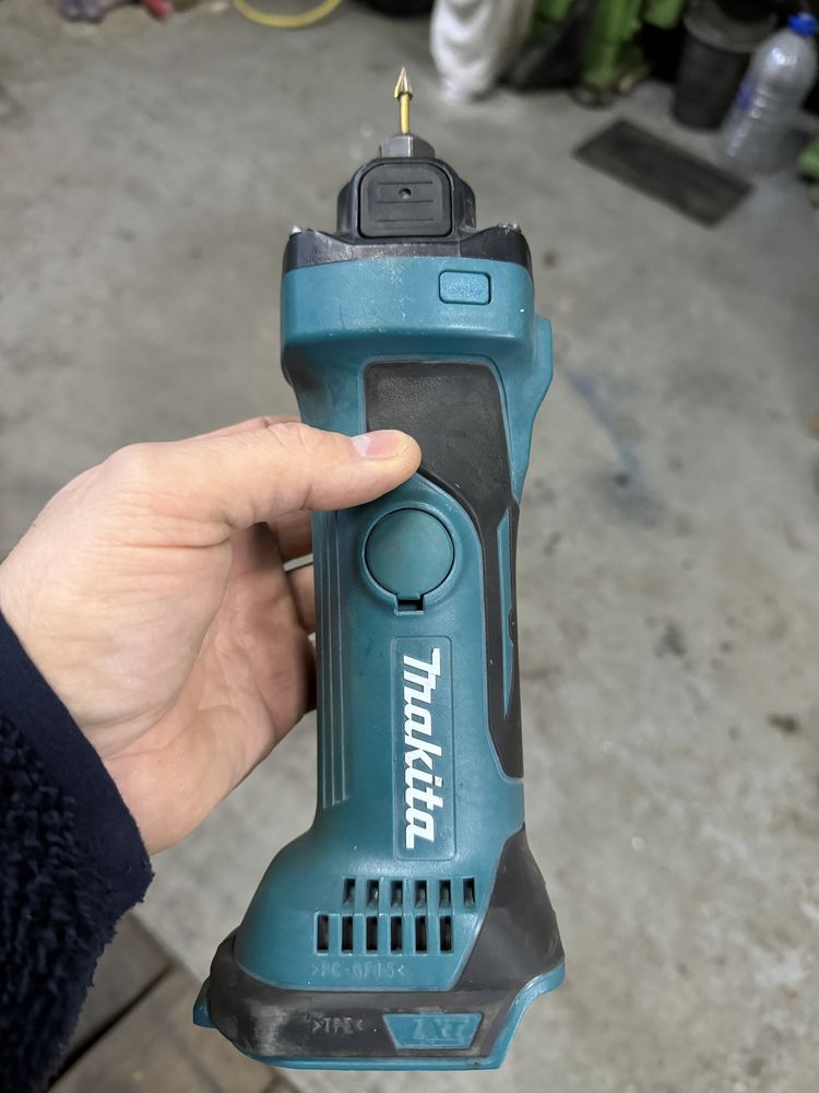 Makita фрезер 18V