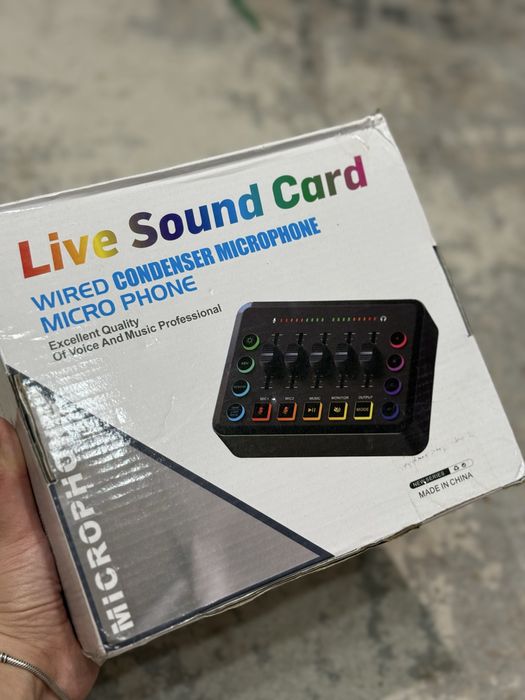 F9 Live Sound Card (Звукова карта для прямого ефіру)