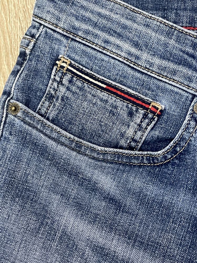 Чоловічі джинсові шорти Tommy Hilfiger 31 розмір