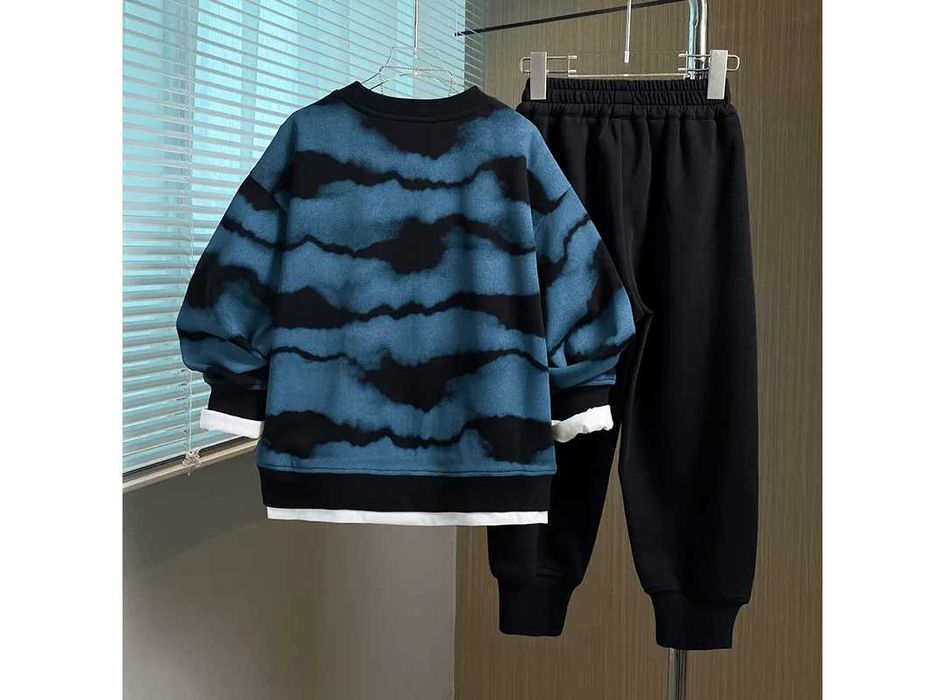 Торг. Стильний осінній комплект для хлопчика розмір 100