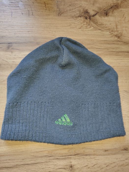 Markowa ciepła czapka na zimę Adidas r XL szara