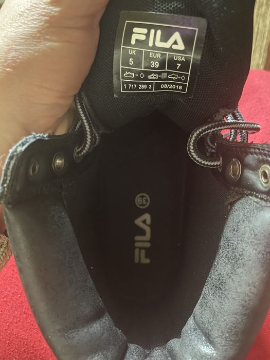 Кожанные нубук ботинки Fila. Оригинал. Размер 39. Тракторная подошва.