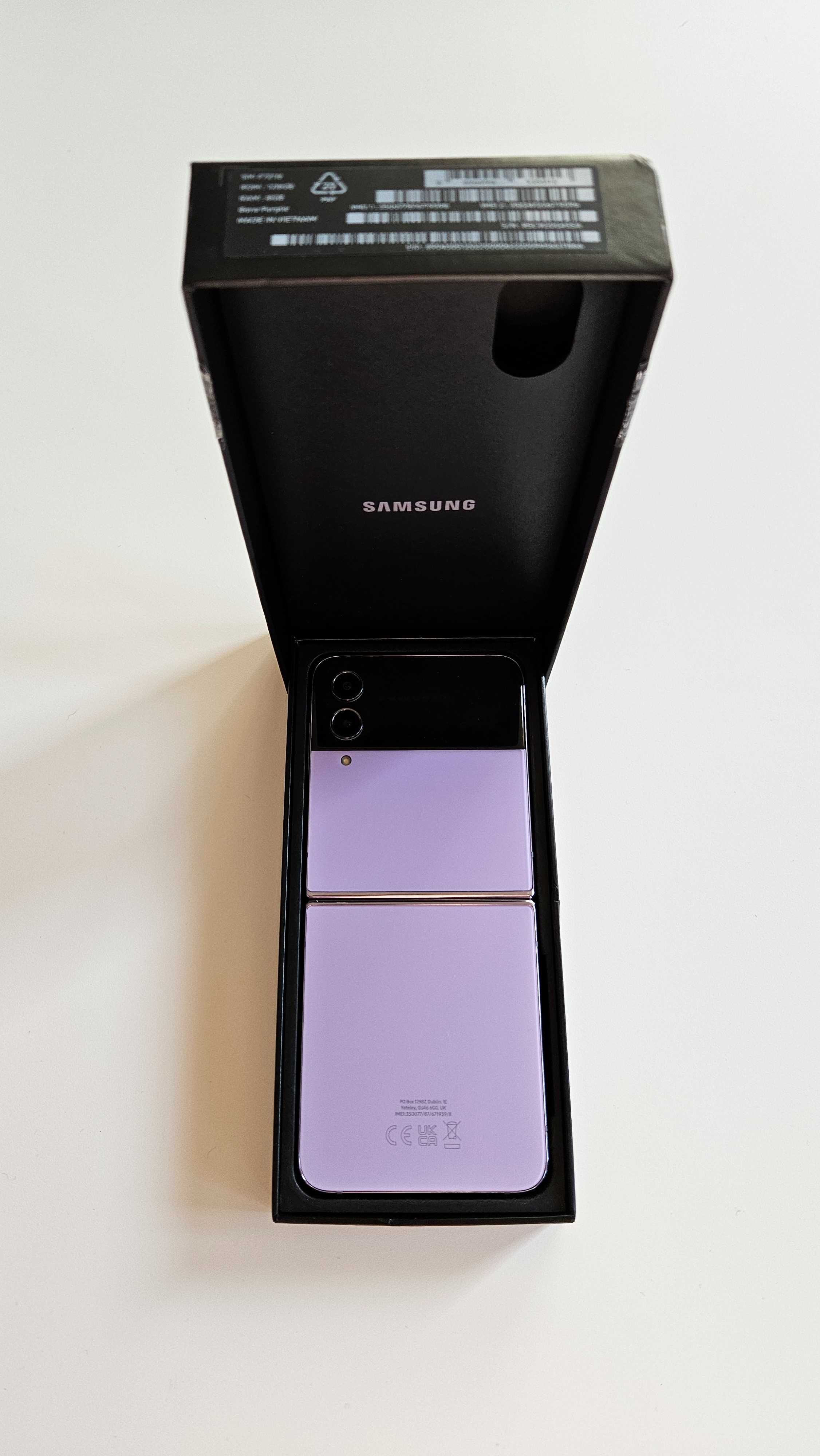 Samsung Galaxy Z Flip4