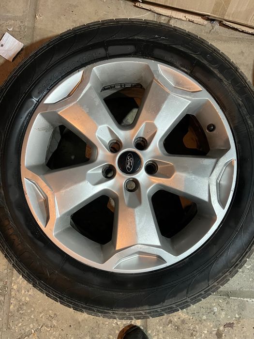 Продам диски з резиною до автомобіля Форд . 235\55R18