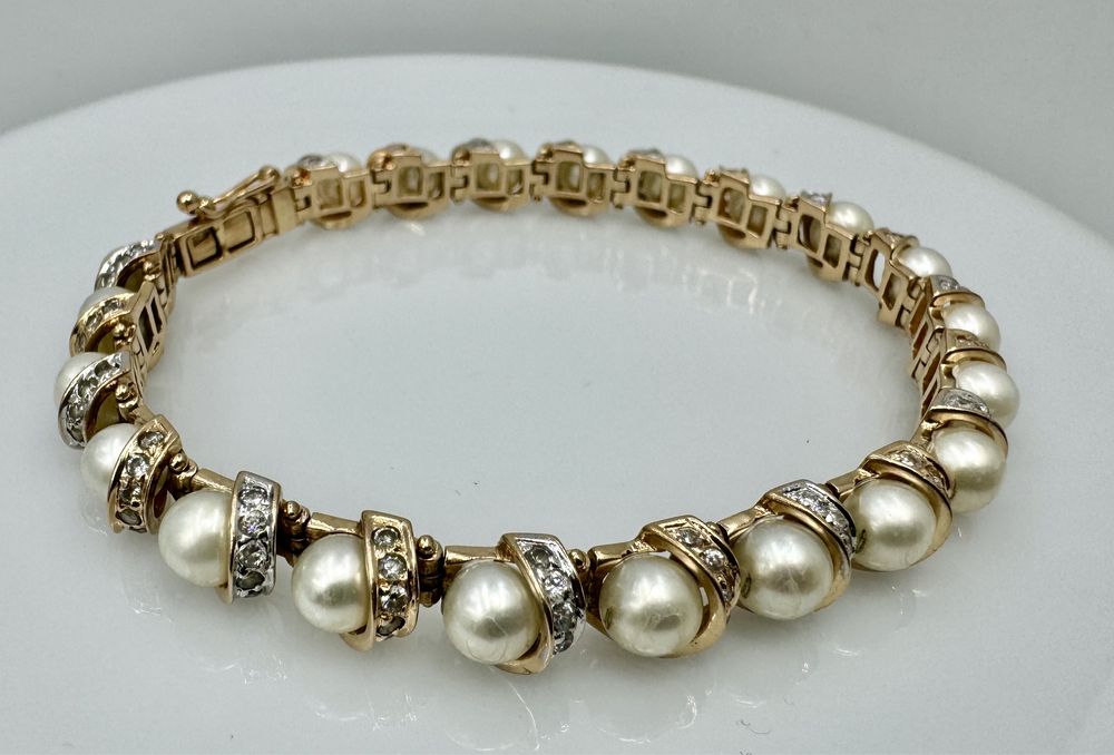 Золотой браслет с жемчугом 585