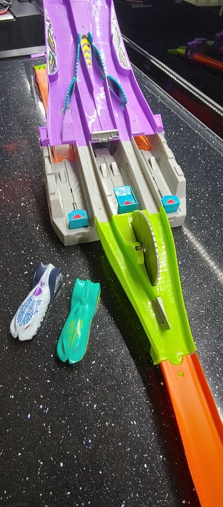 Sprzedam tor Hot Wheels split speeders