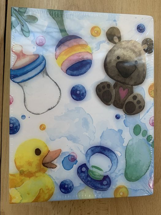 Яскравий альбом для дитячих фотографій