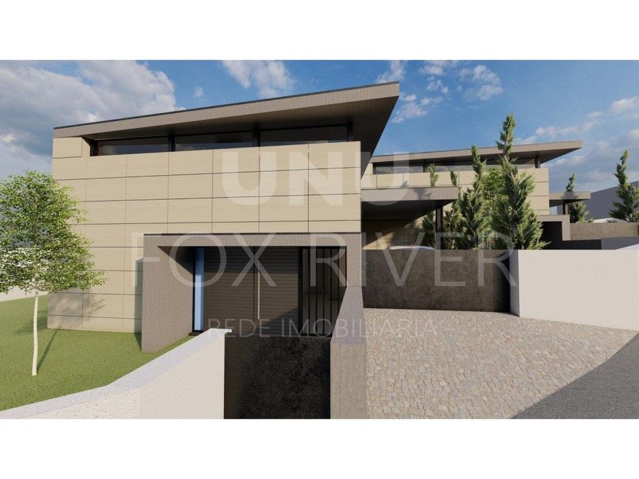 Terreno para Construção com Projeto Aprovado - Arão, Valença