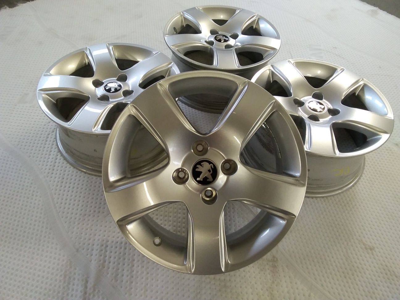 16" 4×108 Peugeot Oryginał