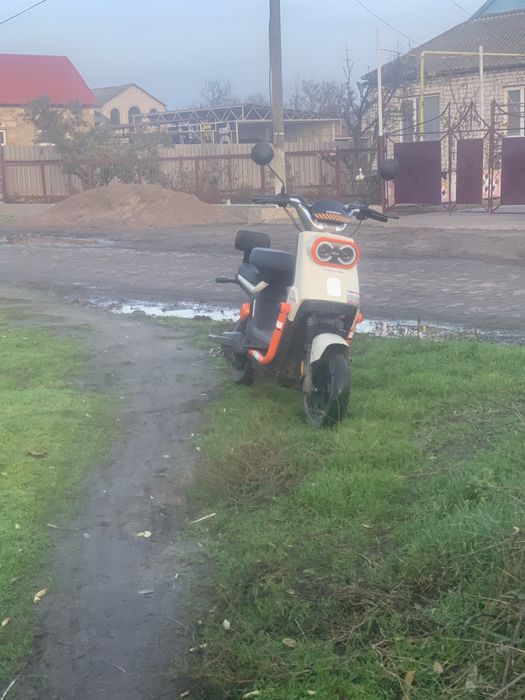 Продаю Crosser в доброму стані