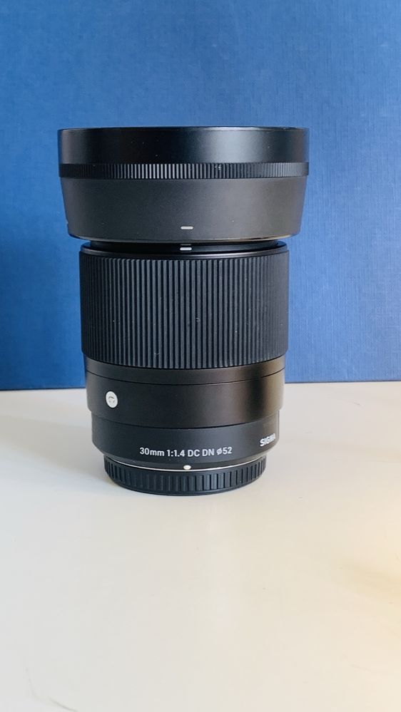 Lente Sigma MFT 30mm 1.4 Contemporany igual a nova