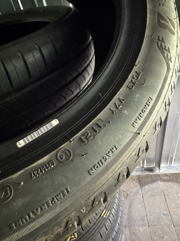 Komplet opon letnich 215/50/19 BRIDGESTONE Demo F-Vat