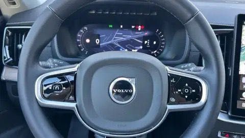 VOLVO XC90 B5 AWD