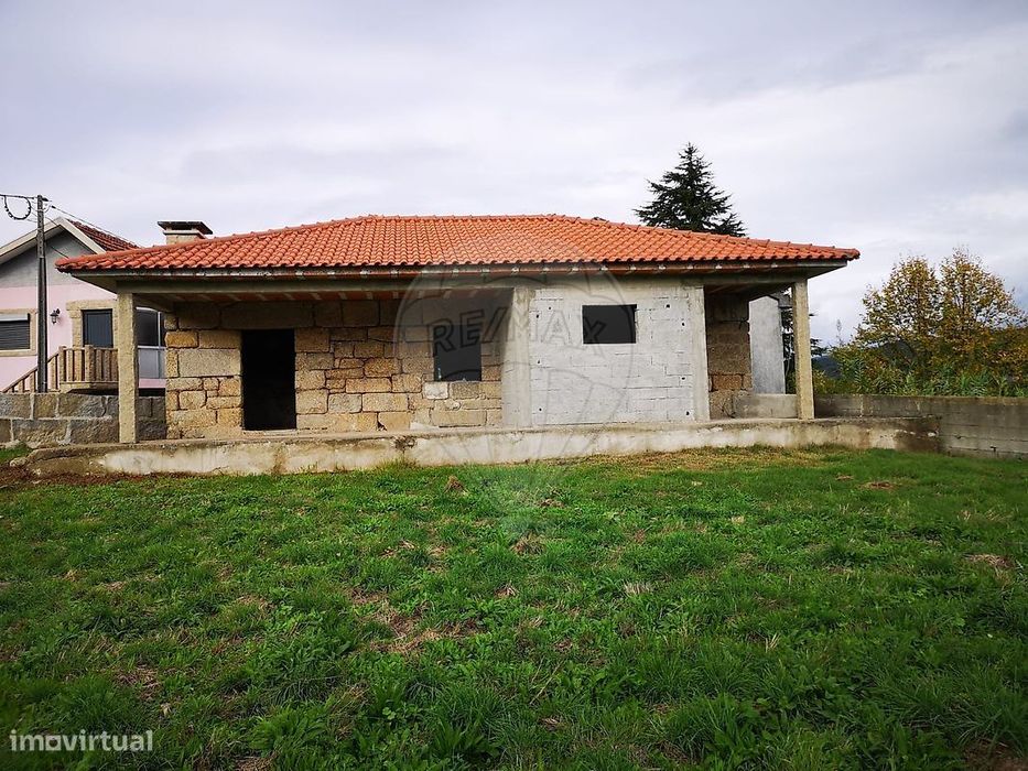Moradia T2 para venda