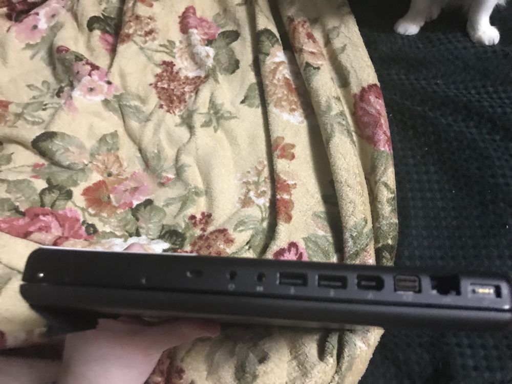Macbook A1181 2009 року