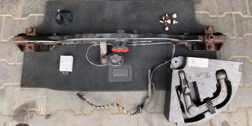 Hak holowniczy kula bmw e60 e61 wypinany kula belka kluczyki