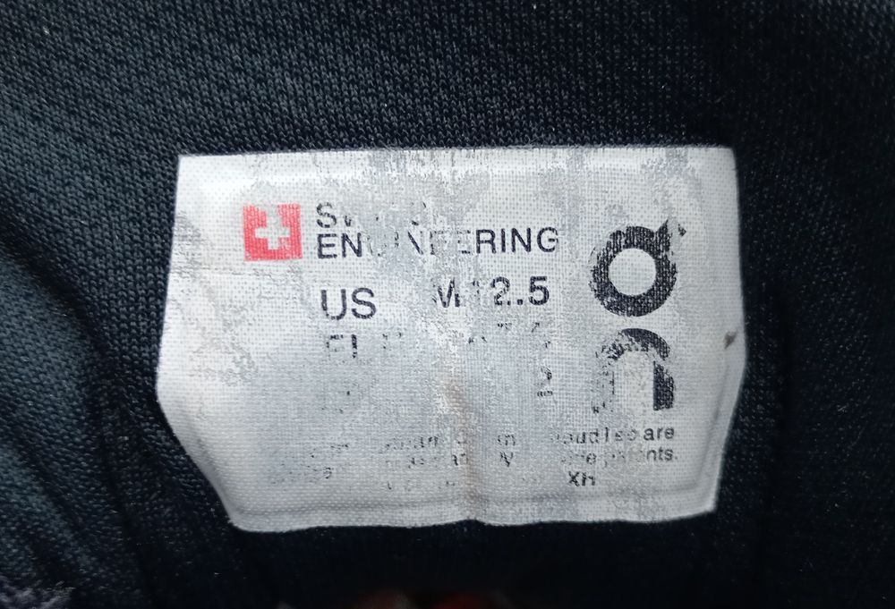 Чоловічі бігові кросівки On Running CloudAce, 47.5 р.