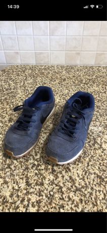 Sapatilhas Nike Tamanho 41