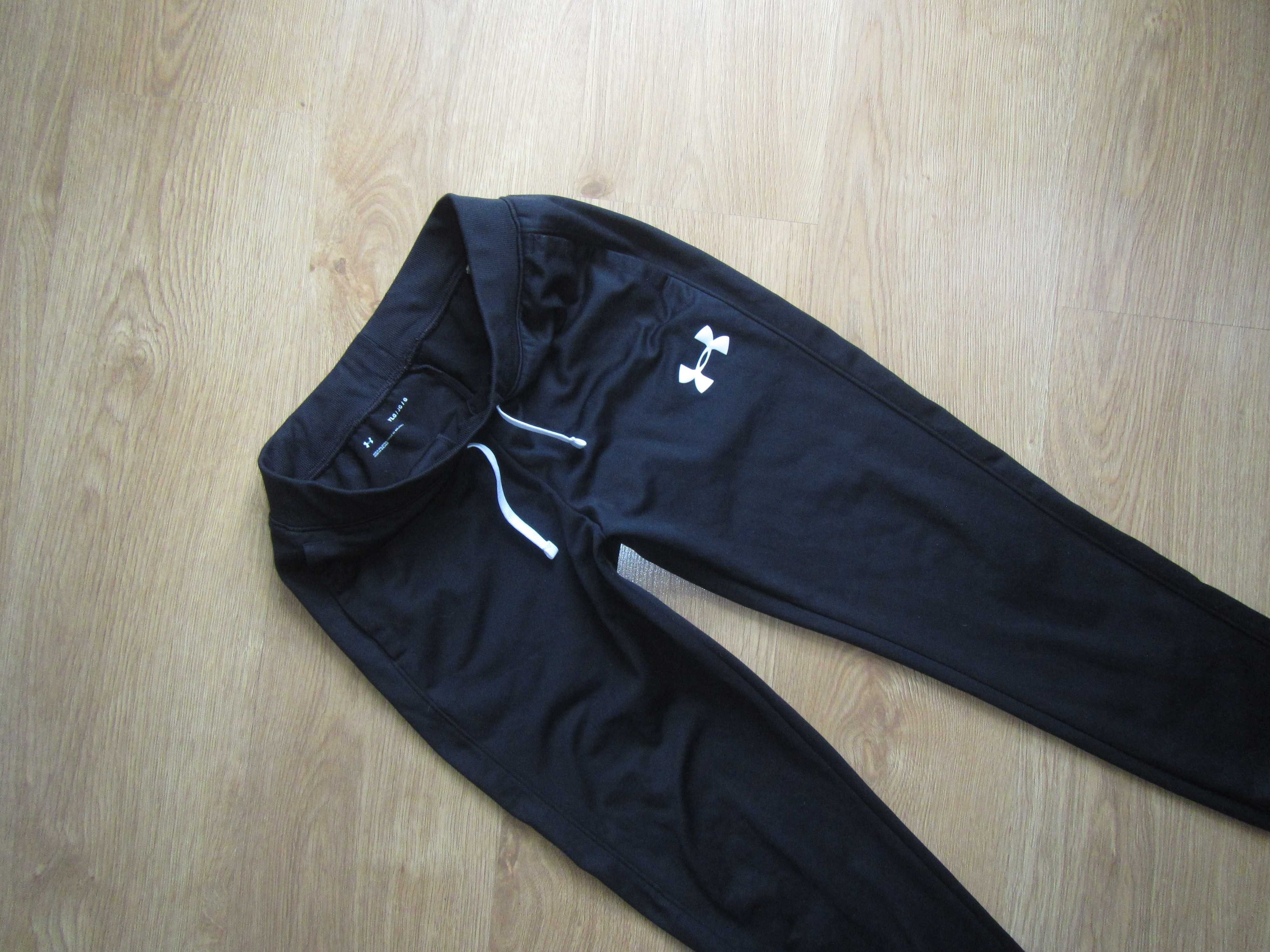 UNDER ARMOUR spodnie dresowe rozm.152