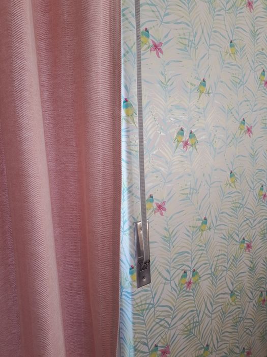 Decoração com papel de Parede.