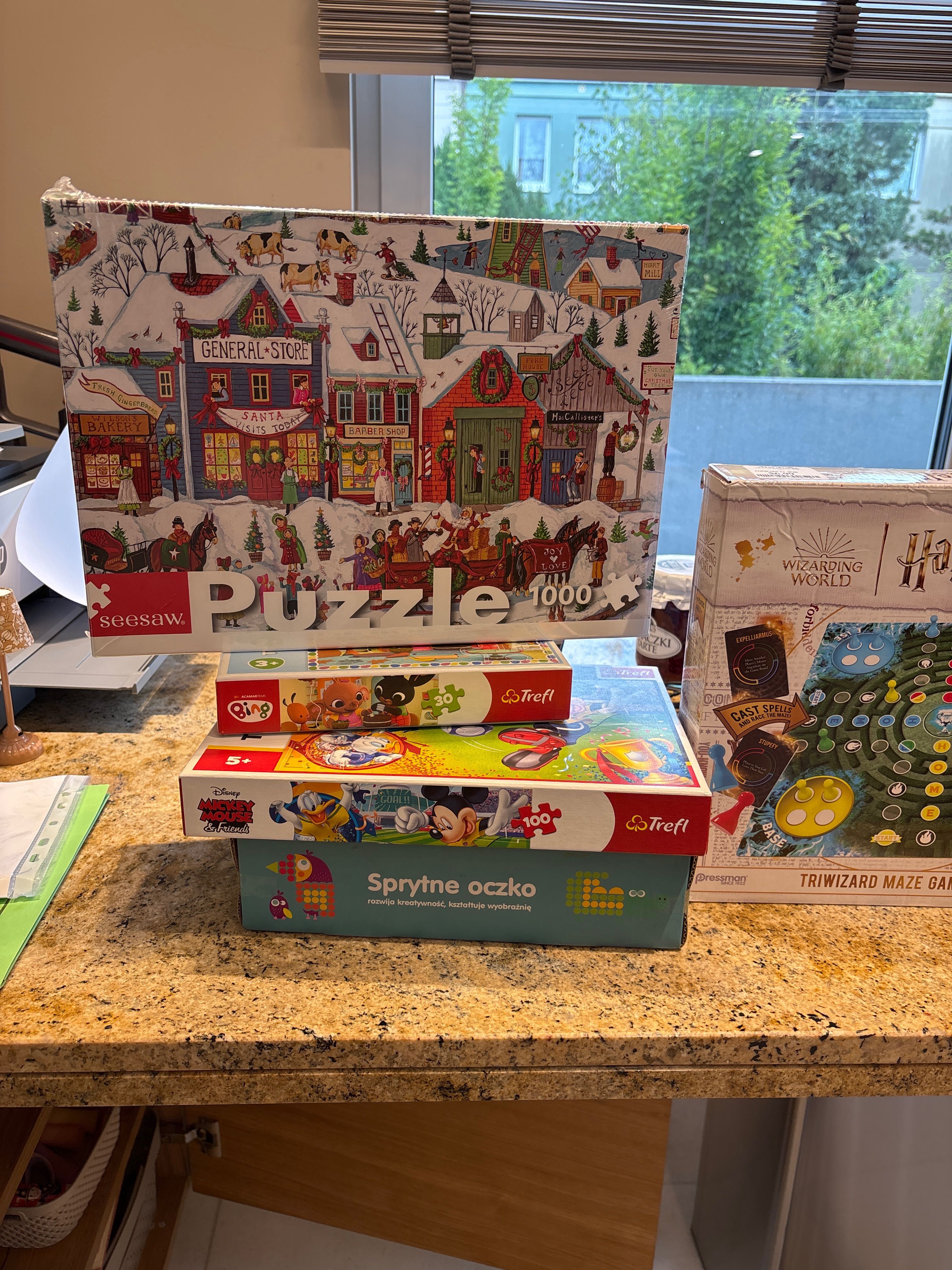 Sprzedam zestaw gier- gry i puzzle - kompletne