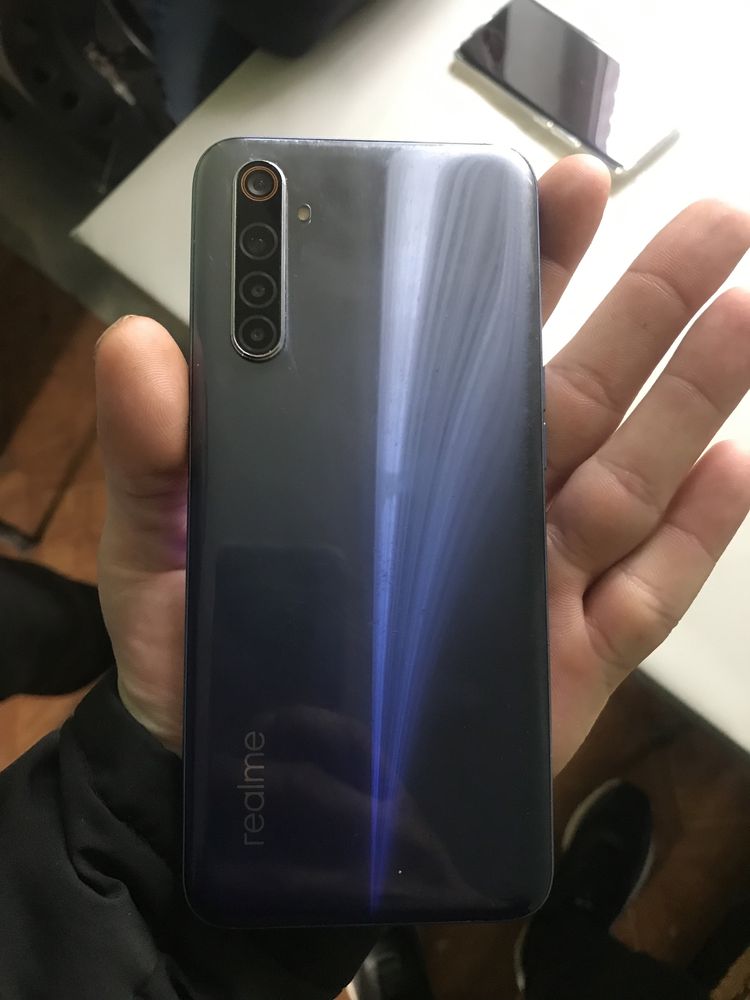 Продам  Realme 6