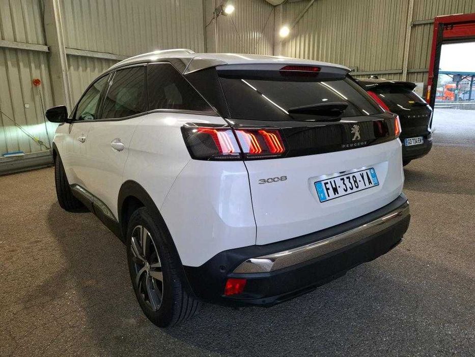 Peugeot 3008 1.2i 130cv ALLURE ** EXCELENTE OPORTUNIDADE*