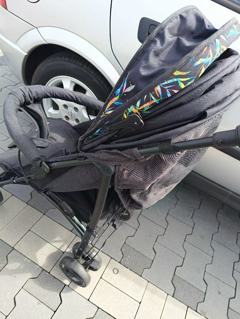 Wózek spacerowy parasolka Lionelo