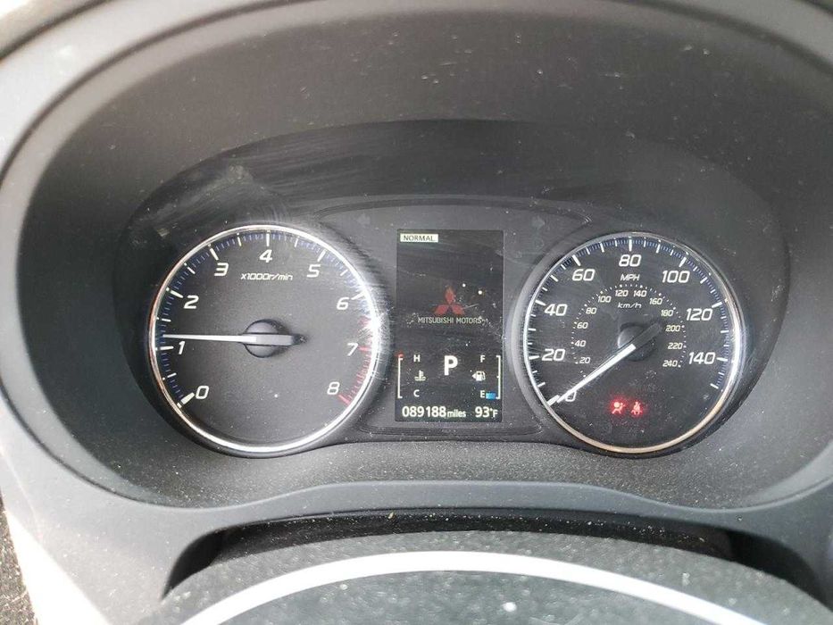 MITSUBISHI Outlander Se 2016