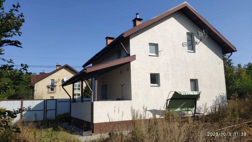 Продам сучасний будинок біля Києва в 10хв від метро Бориспільська. Газ