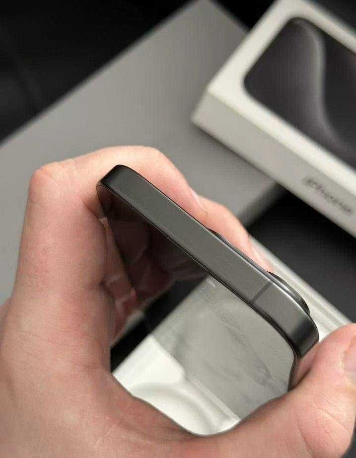 iPhone 15 Pro, 128 ГБ
